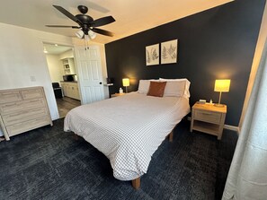 1 bedroom, WiFi (free), bed sheets - Tranquil house in charming Calumet (Calumet)