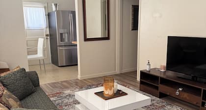 Charming 1-bedroom duplex house in Berkeley