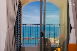 Luxury-Apartment, 1 Schlafzimmer, Balkon, Meerblick | Strand-/Meerblick
