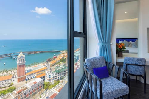 Luxury-Apartment, 3 Schlafzimmer, Balkon, Meerblick | Strand-/Meerblick