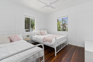 2 bedrooms, bed sheets