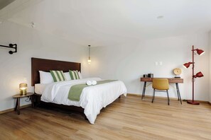 1 bedroom, desk, iron/ironing board, WiFi