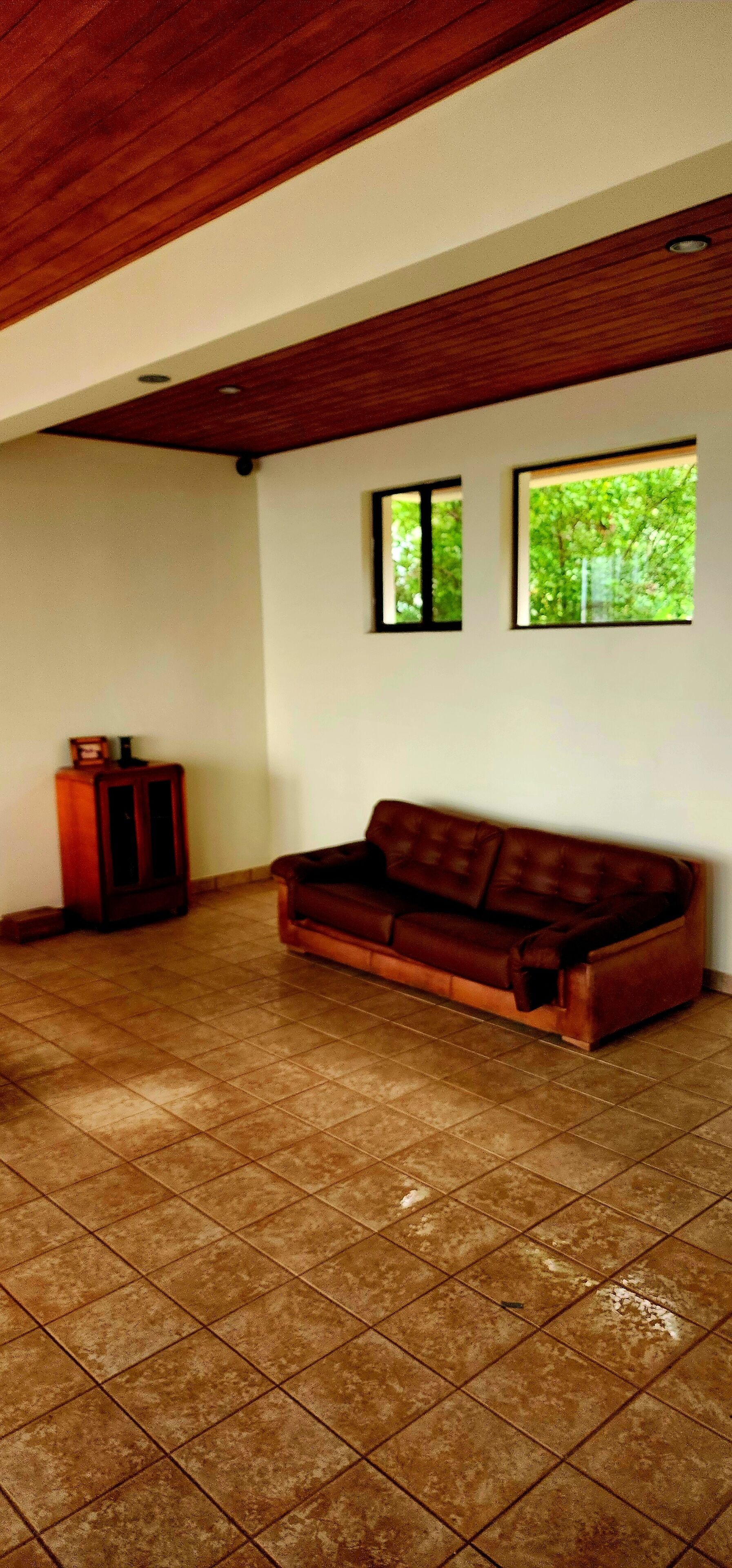 3-bedroom Villa In Beautiful Hatillo With Ac - San José