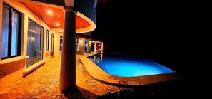 Outdoor pool - 3-bedroom villa in beautiful Hatillo with AC (Hatillo)