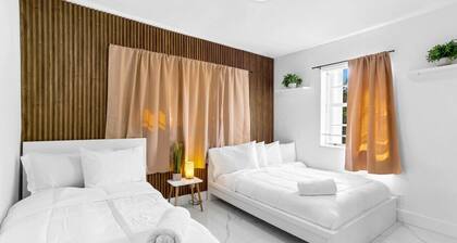 Casa Playa 4 bedrooms 8 min to beach