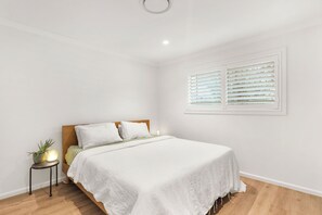 2 bedrooms, WiFi, bed sheets - Moon Tide - Unit in Lennox Head (Lennox Head)