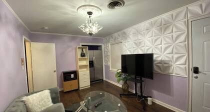 Perfect Suite with AC in charming Jackson