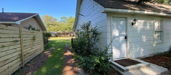 Perfect Suite with AC in charming Jackson