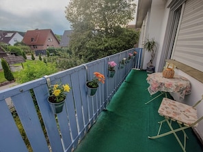 Outdoor dining - Apartment with balcony in Teutoburg Forest (Blomberg)