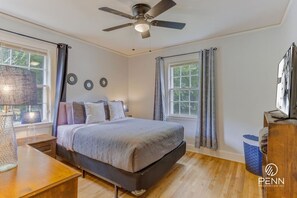 2 室のベッドルーム、WiFi (無料)、ベッドシーツ