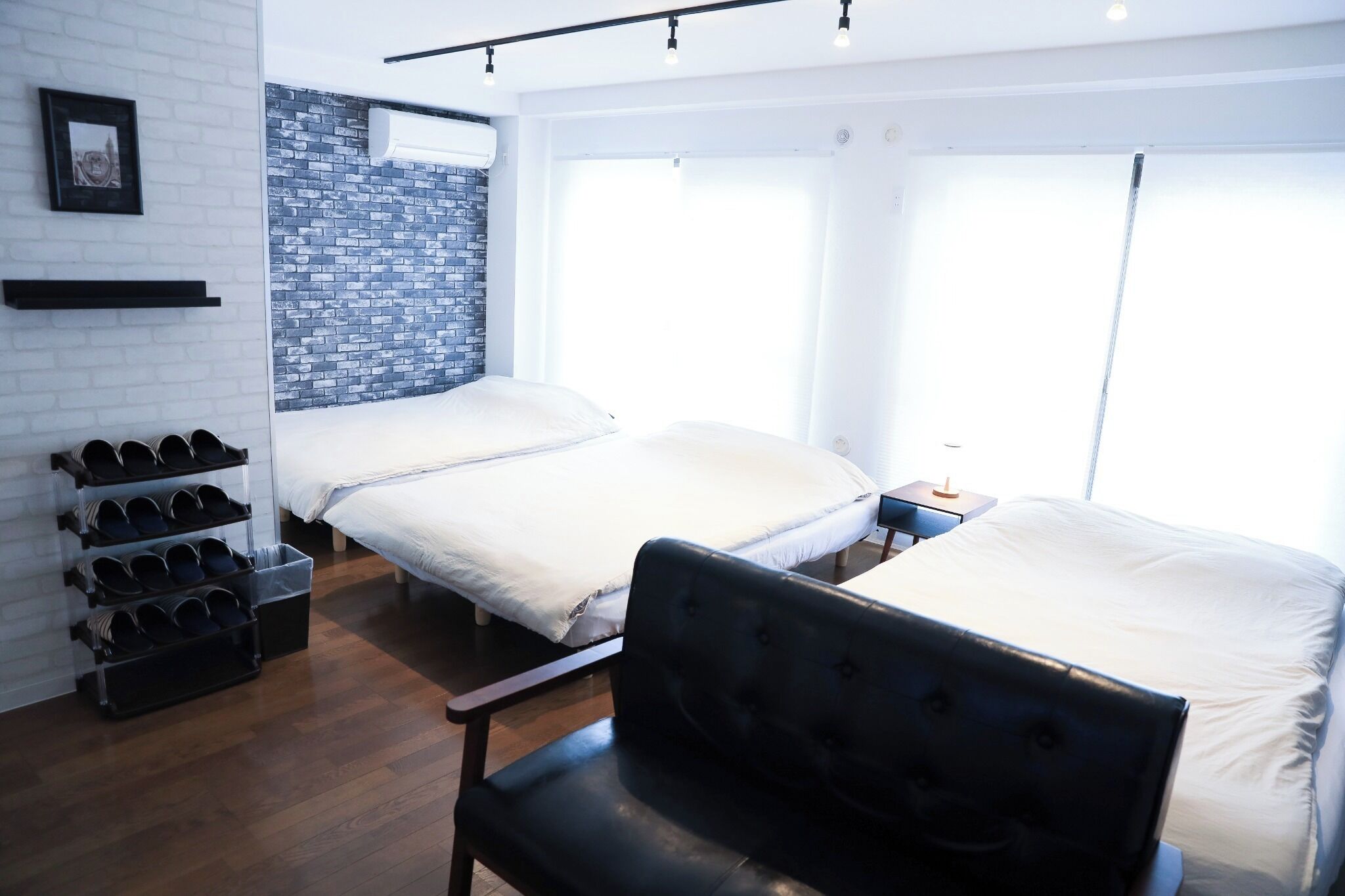 1 soverom, skrivebord, strykejern/-brett og wi-fi (inkludert)