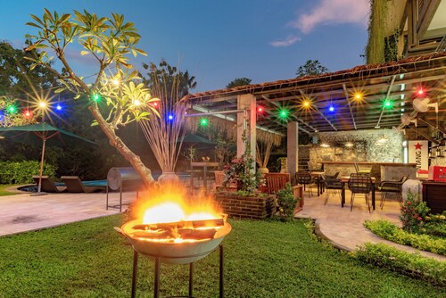 Alamanda Lovina Resort