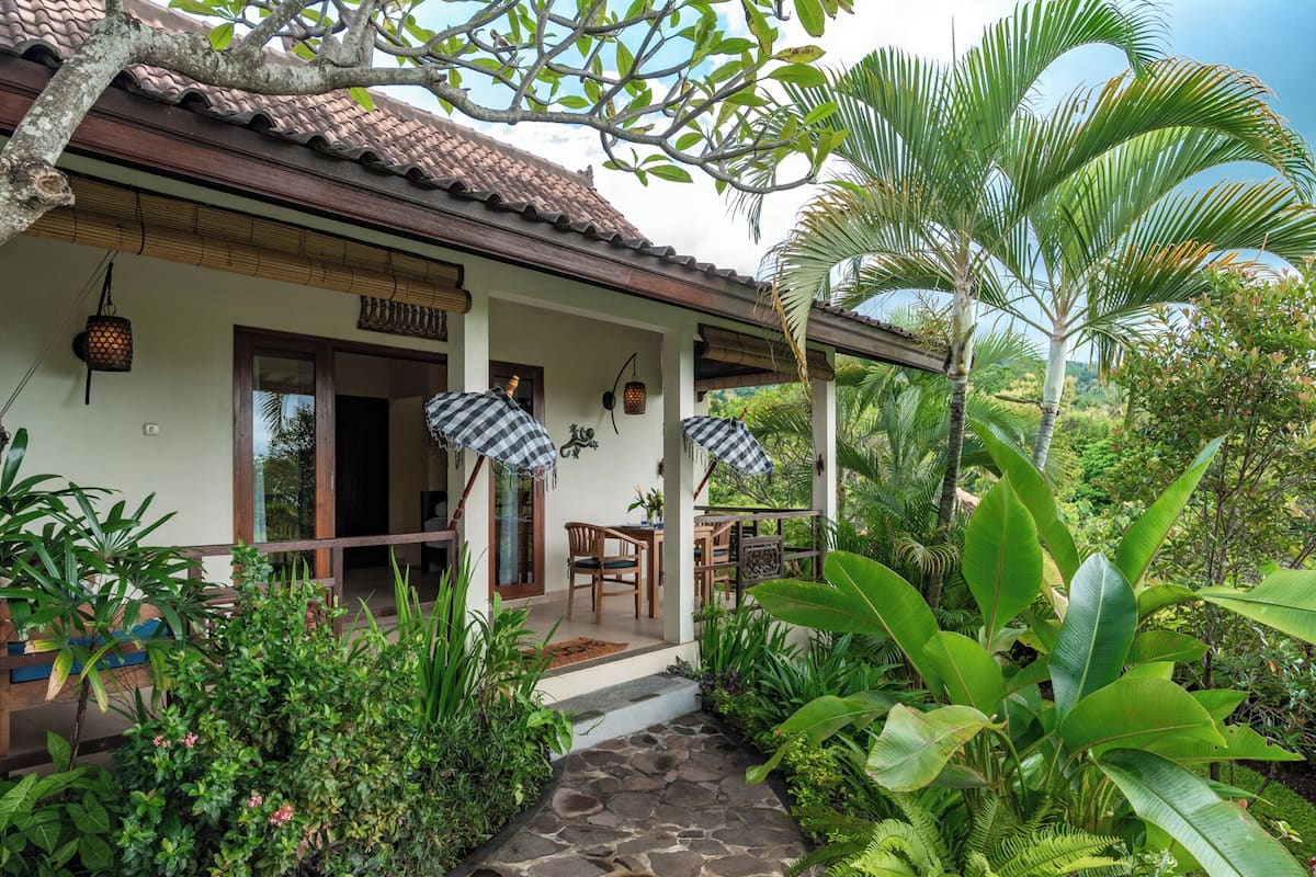 Superior Bungalow, Balcony, Hill View