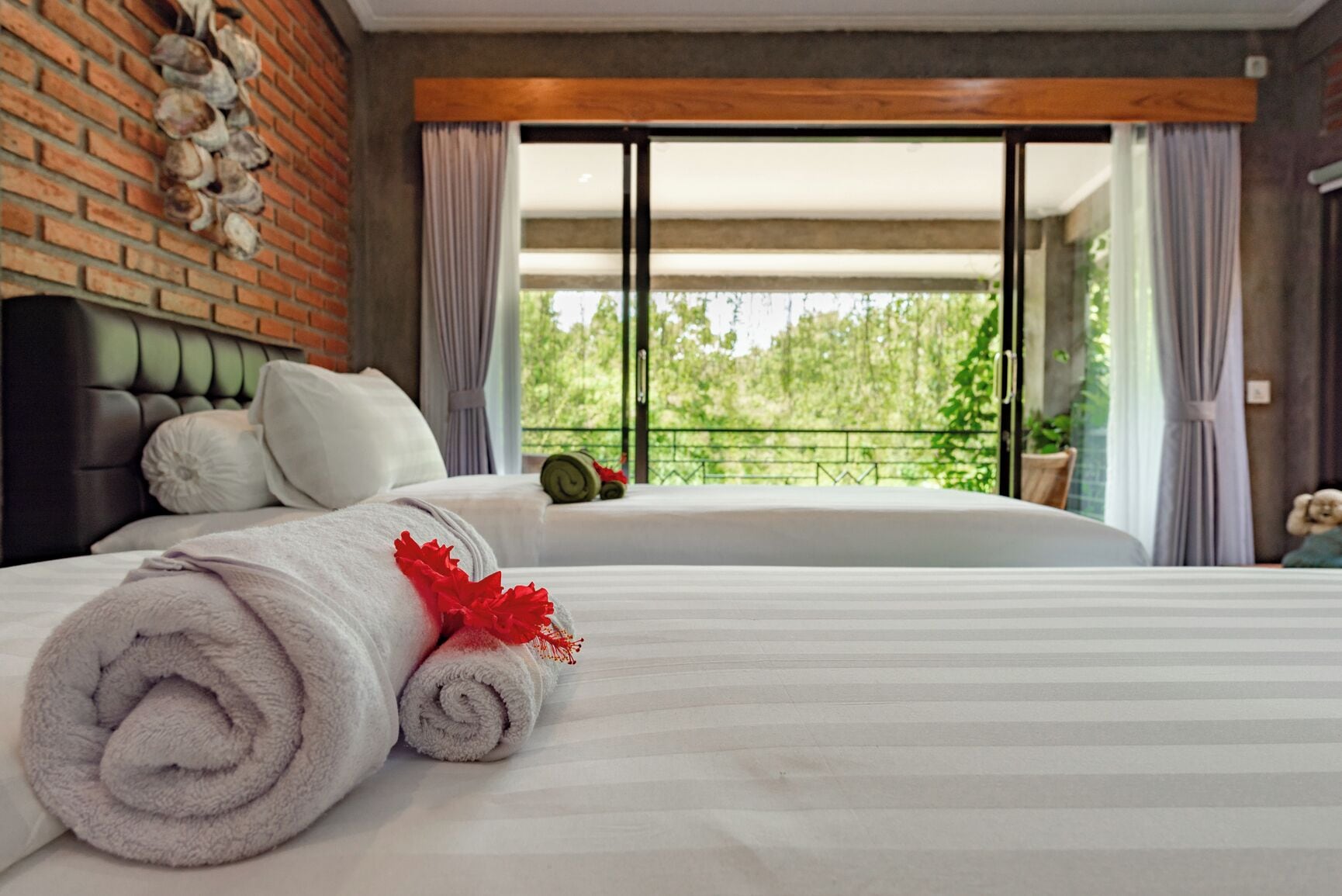 标准双床房, 花园景观 | 客房内保险箱、遮光窗帘、隔音、免费 WiFi