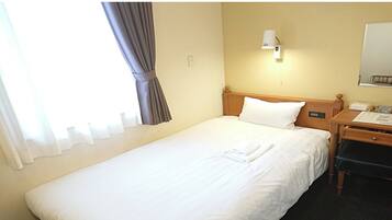 1 bedroom, desk, iron/ironing board, WiFi (free)