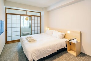 1 soverom, skrivebord, strykejern/-brett og wi-fi (inkludert)