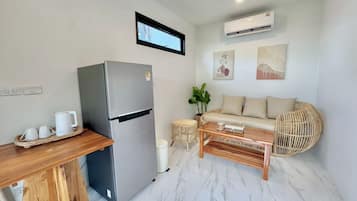 Superior Studio | Living area