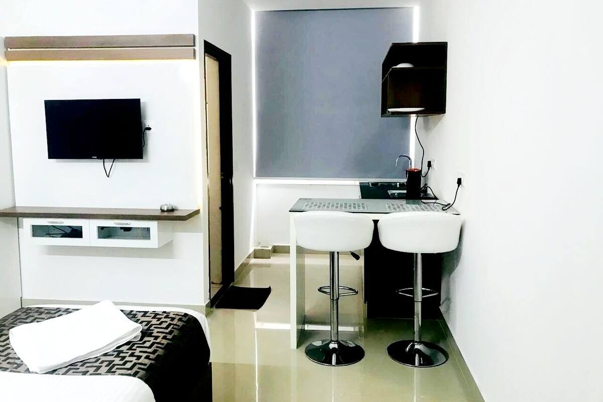 Comfort Apartment, Non Smoking, Kitchen | Laptop workspace, iron/ironing board, WiFi (free)