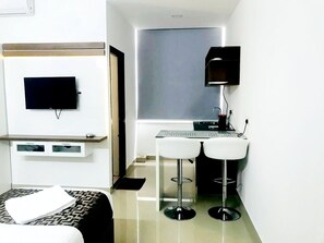 Comfort Apartment, Non Smoking, Kitchen | Laptop workspace, iron/ironing board, free WiFi