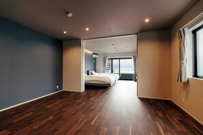 2 bedrooms, desk, free WiFi, bed sheets