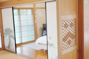 2 chambres, bureau, Wi-Fi gratuit, draps fournis