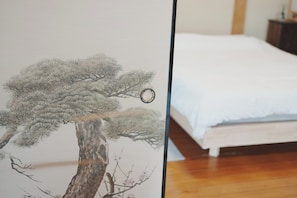 2 quartos, escrivaninha, Wi-Fi de cortesia, roupa de cama