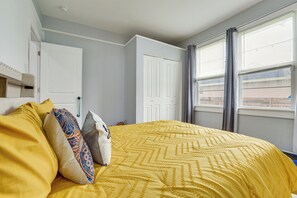 3 habitaciones, tabla de planchar con plancha, internet y ropa de cama 