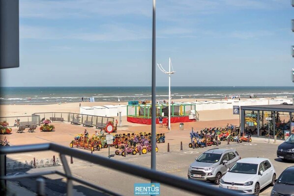 Vlak bij het strand