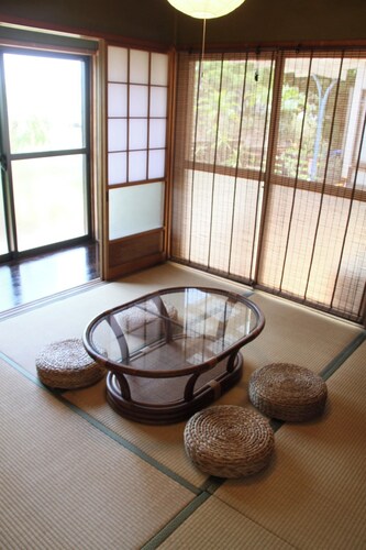 Special weekday price available due to construction work on the neighboring house Spacious house  / Nichinan Miyazaki