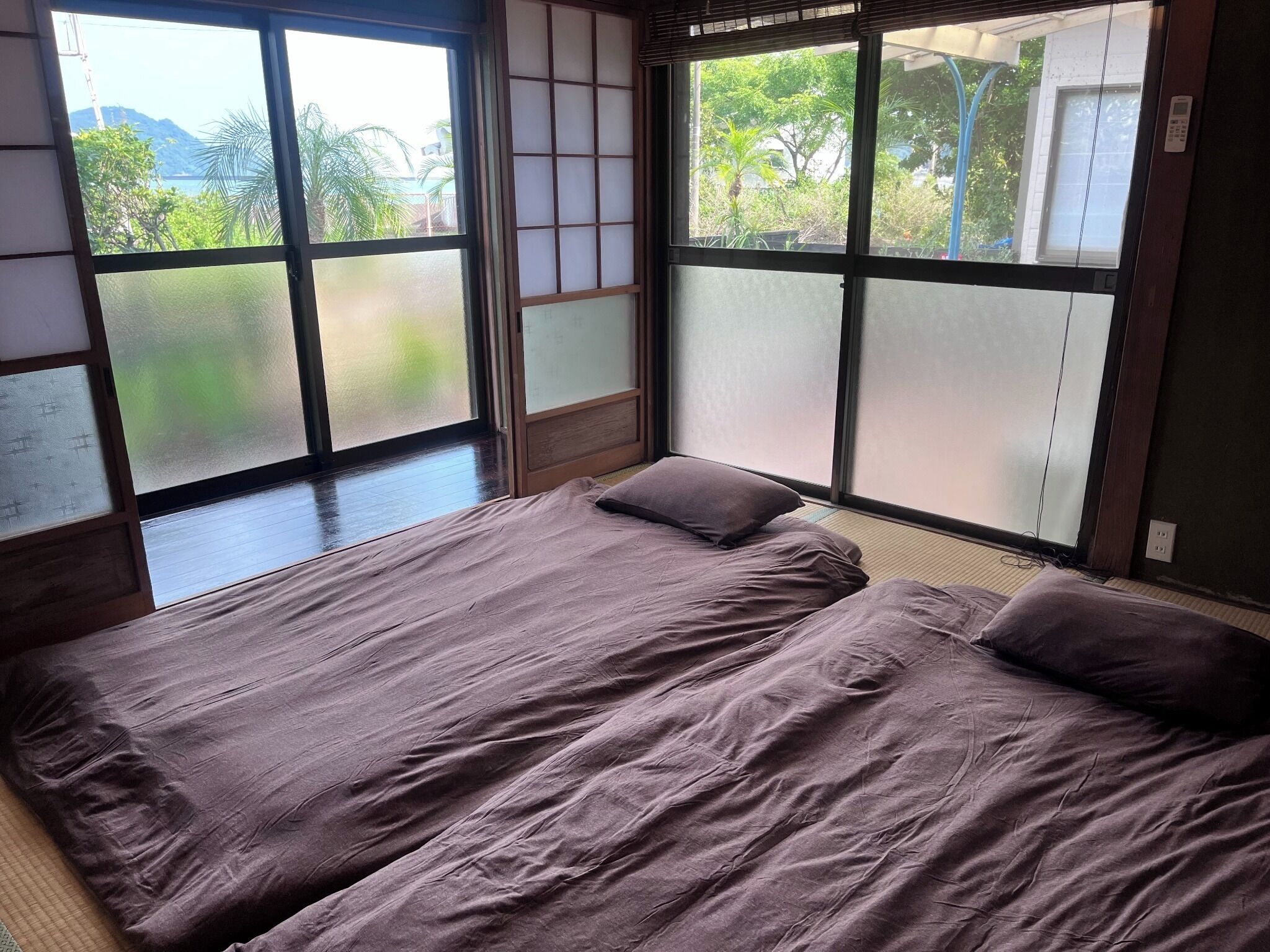 3 habitaciones, escritorio, wifi gratis y ropa de cama 