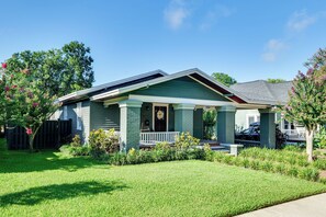 Exterior - Renovated, Stylish Retreat w/ Patio in Lakeland! (Lakeland)