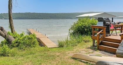 Dock & Rowboat: 'Beechnut Bungalow' on Keuka Lake