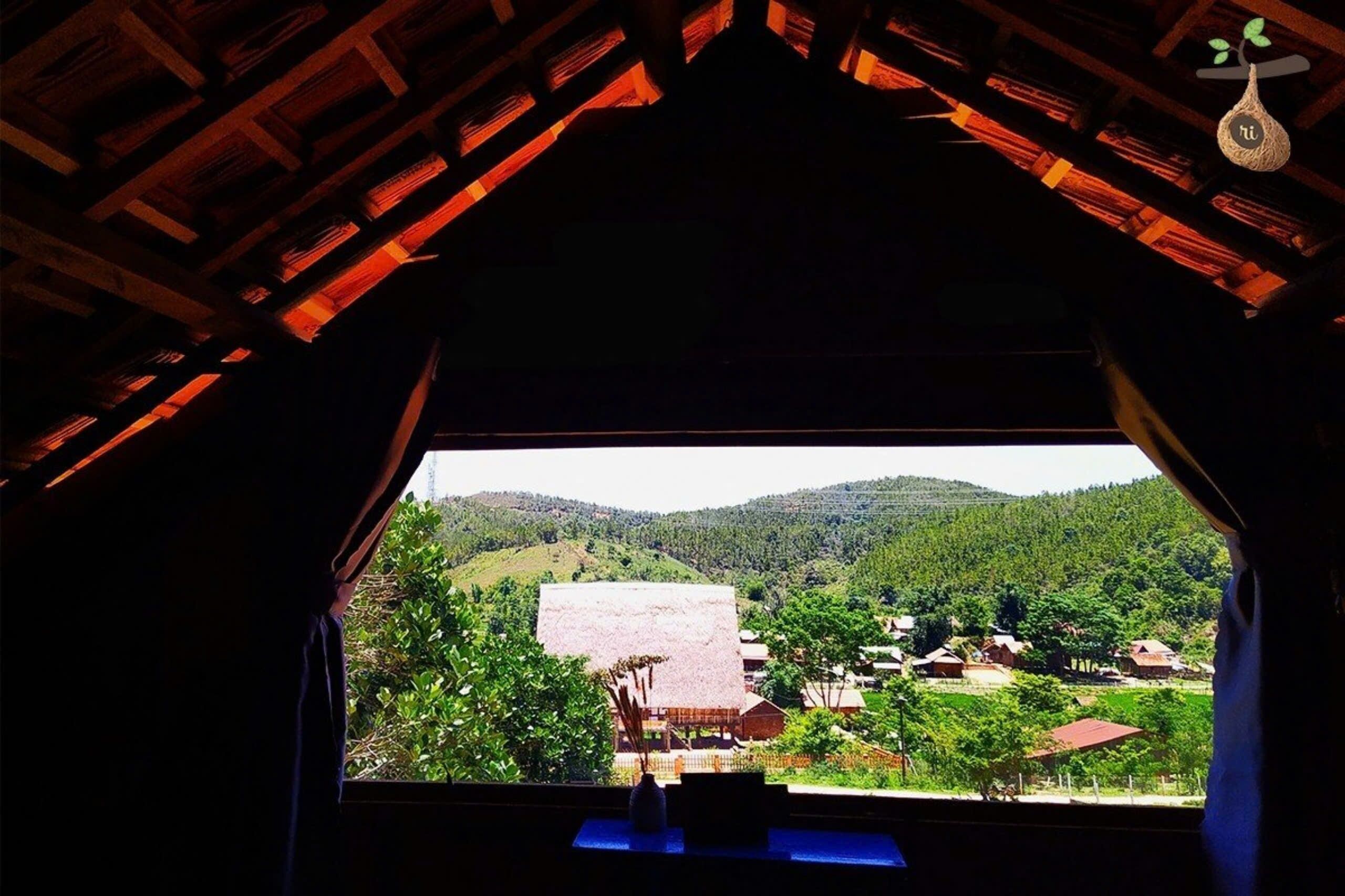 Family House, 1 Bedroom, Balcony, Mountain View | Individually decorated, individually furnished, laptop workspace