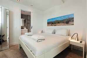 3 bedrooms, iron/ironing board, travel cot, free WiFi