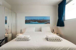 3 bedrooms, iron/ironing board, travel crib, free WiFi