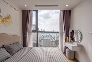 Blackout drapes, iron/ironing board, free WiFi