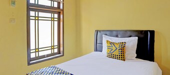 SPOT ON 92480 Iwn Homestay Syariah