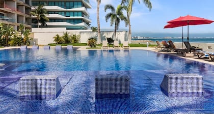 Barlovento Penthouse | Oceanfront Luxury 3BR