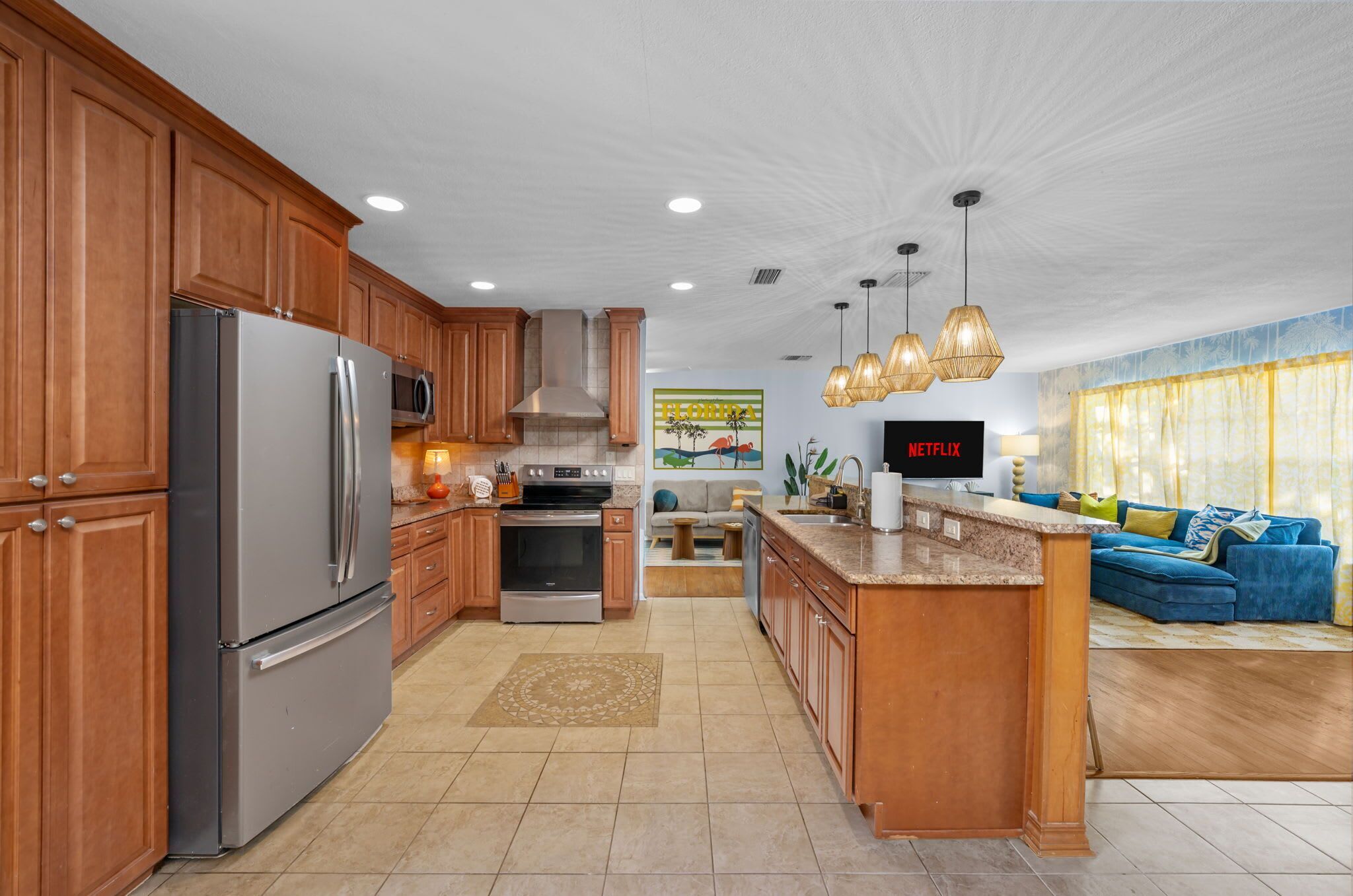 Fridge, oven, stovetop, dishwasher