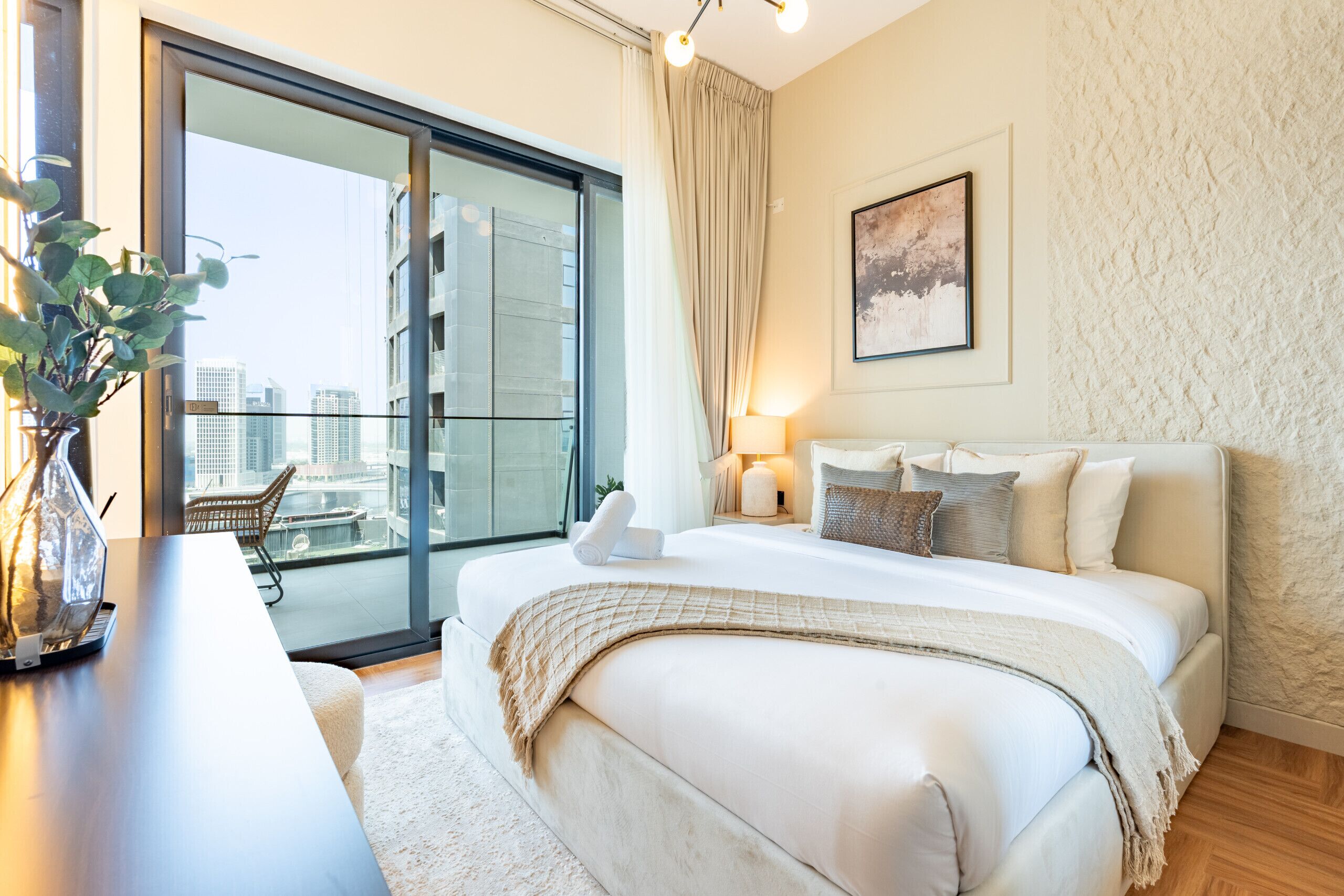 1 chambre, coffres-forts dans les chambres, fer et planche à repasser