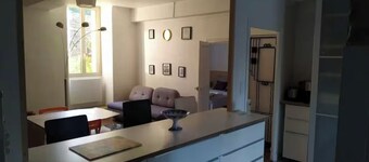 Pleasant, quiet apartment on the heights of Dijon, panoramic view 100m away!