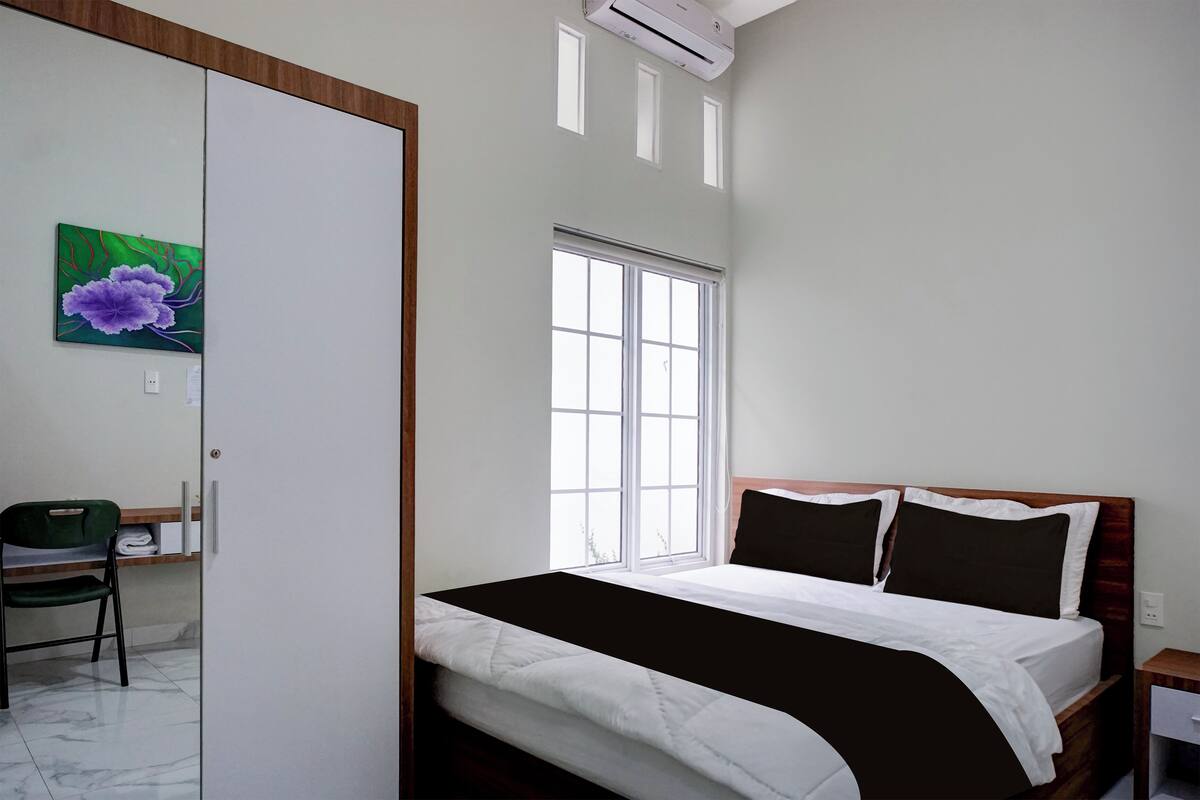 Deluxe tweepersoonskamer | Een laptopwerkplek, gratis wifi, beddengoed
