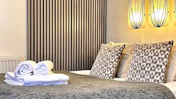 1 habitación, tabla de planchar con plancha, wifi y ropa de cama