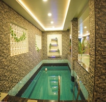 Bar en la piscina