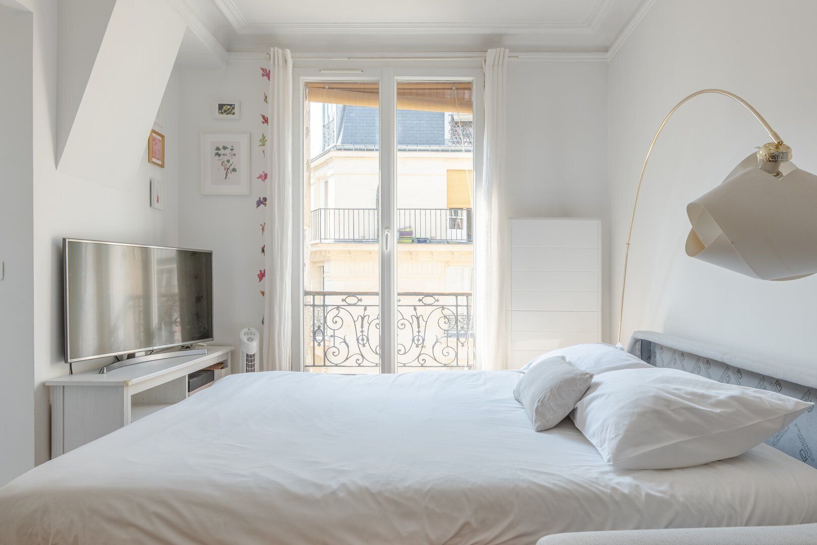 1 bedroom, iron/ironing board, internet, bed sheets