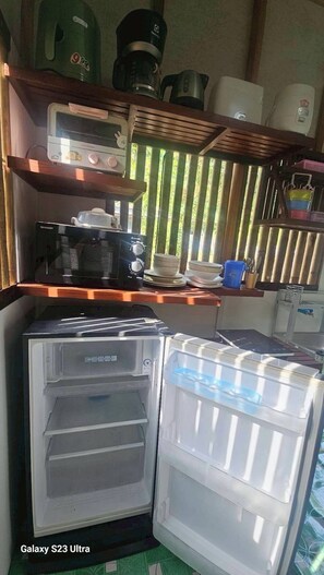 Room, 1 Bedroom, Garden View | Private kitchen