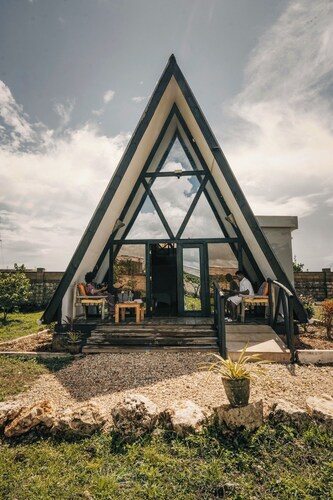 Eco-Friendly A-Frame Cabin 10min / Nungwi Beach