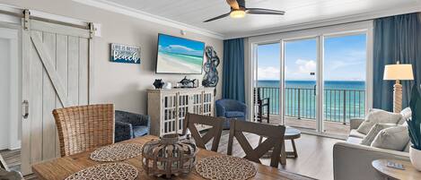 Smart-TV, Videospiele, DVD-Player, Bücher