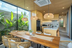 Family Villa, Pool View | Dining room