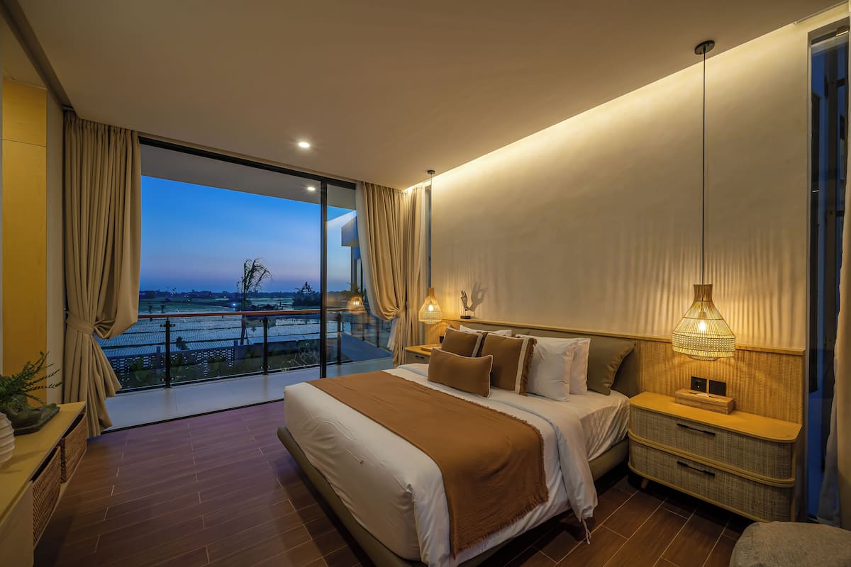 Family Villa, Pool View | Desk, laptop workspace, free WiFi